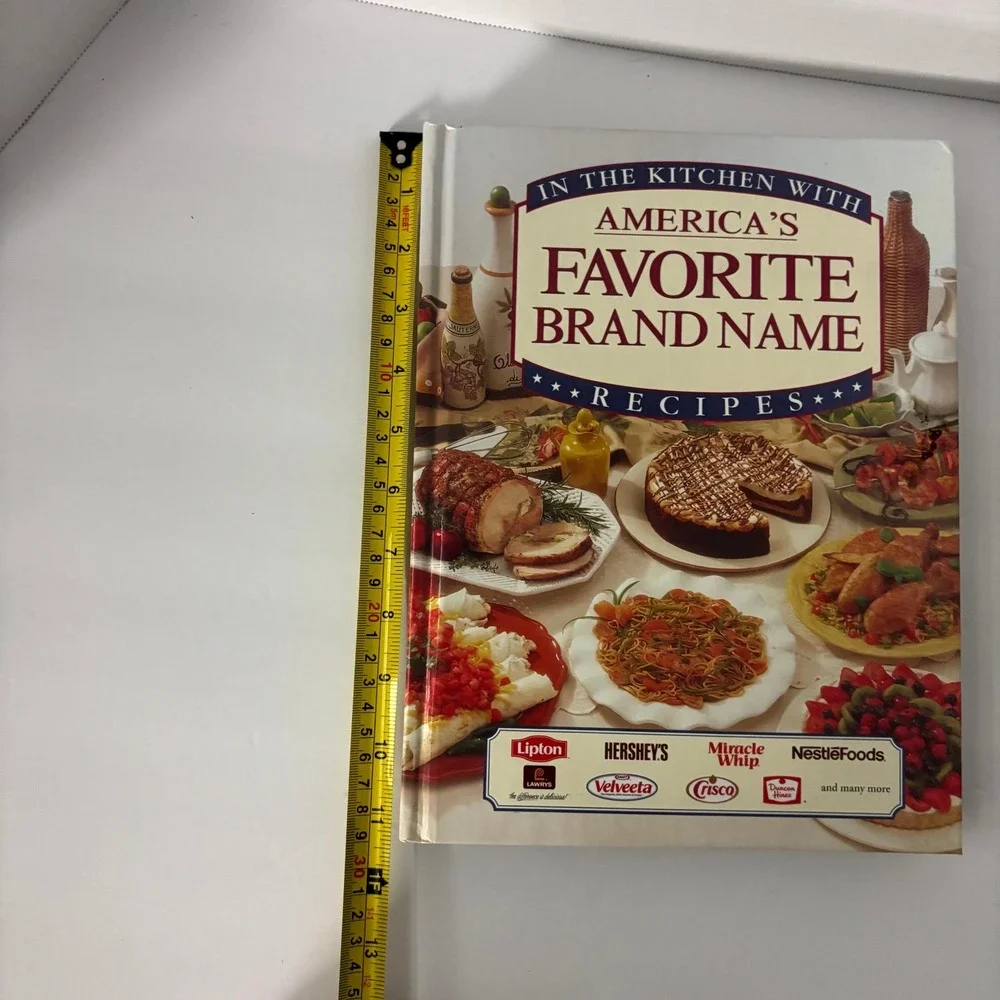 America's Favorite Brand Name Recipes Cookbook 1997 Hardcover Publications Int'l